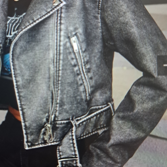 LARGE.   SHEIN FAUX DISTRESSED LEATHER BELTED JACKET - Picture 3 of 11